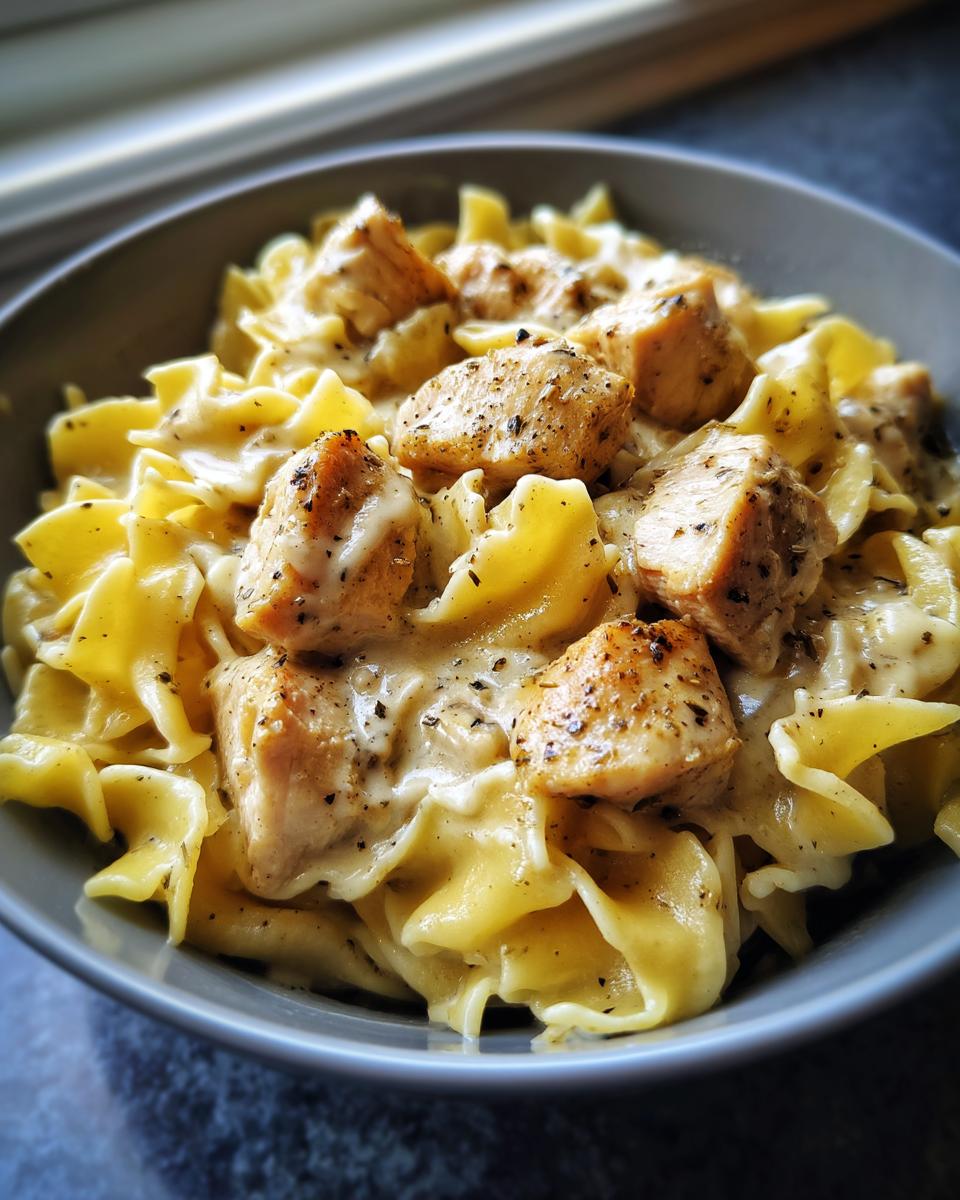 Chicken with Buttered Noodles - detail 5