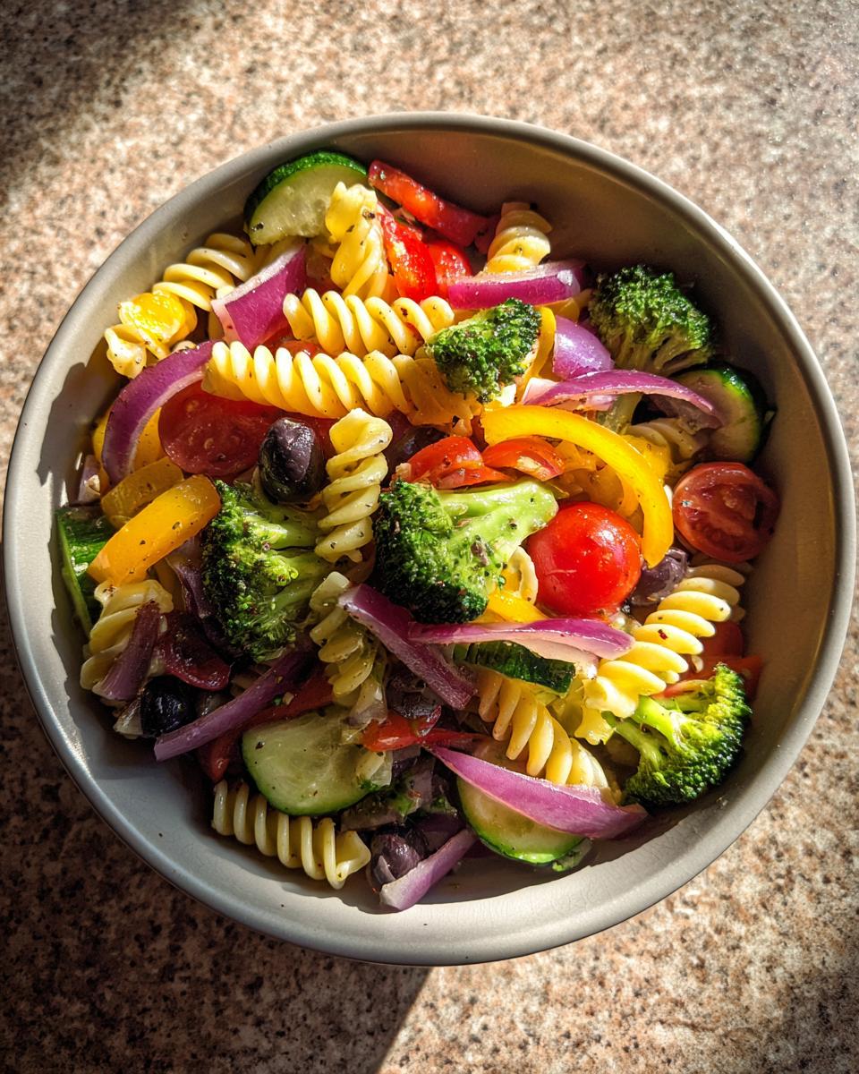 Rainbow Vegetable Pasta Salad - detail 2