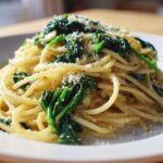 Spaghetti with Garlic & Spinach