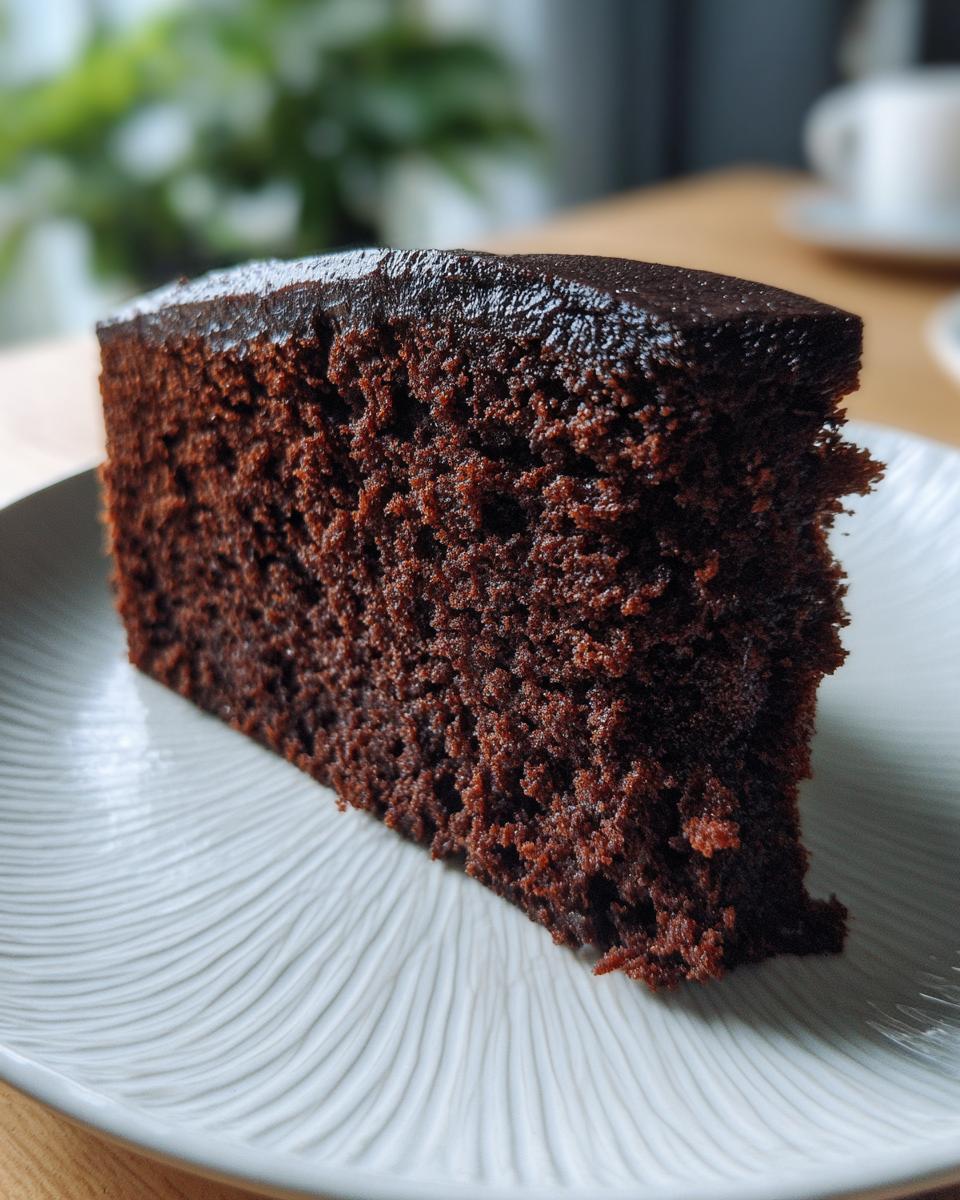 Sugar-Free Chocolate Zucchini Cake for Christmas - detail 2